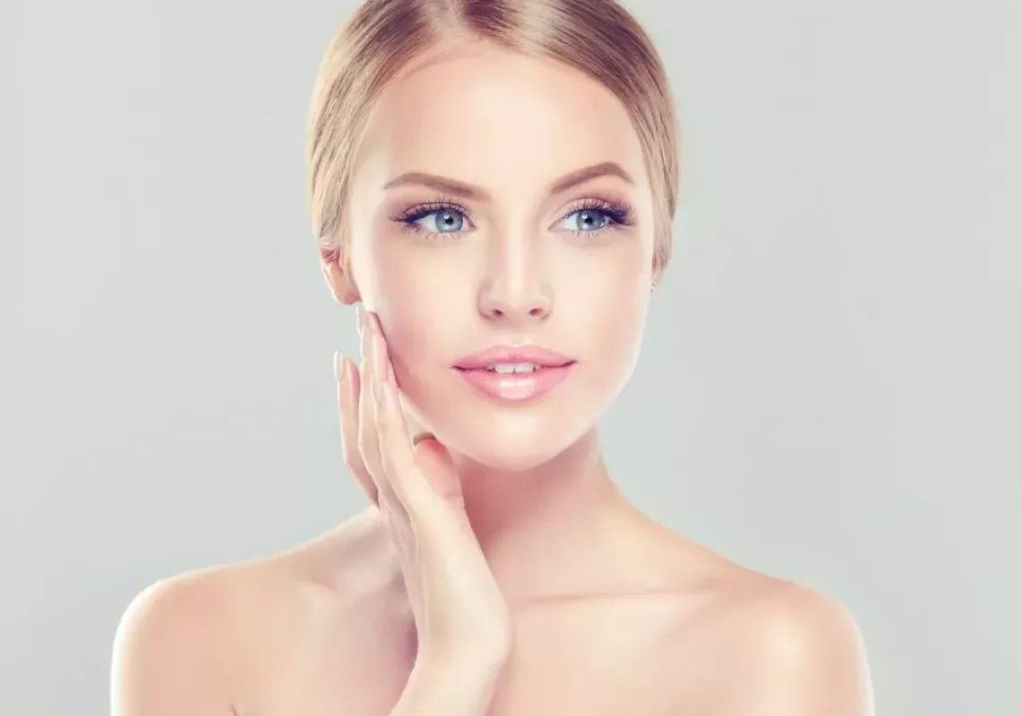LuxeDerm - косметологія, трихологія, ін'єкції краси фото 1