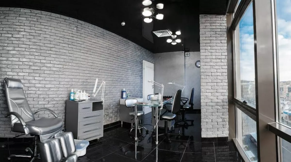 BROADWAY BEAUTY CLUB фото 1