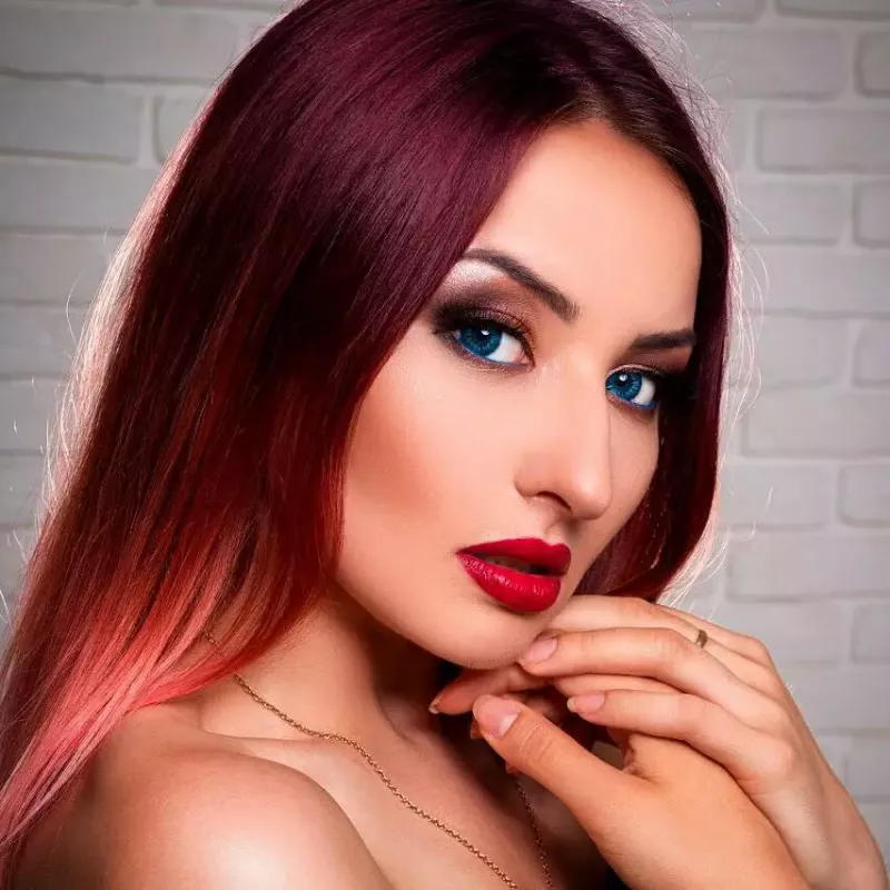 Professional Makeup & Hair By Tatiana Biklyan фото 1