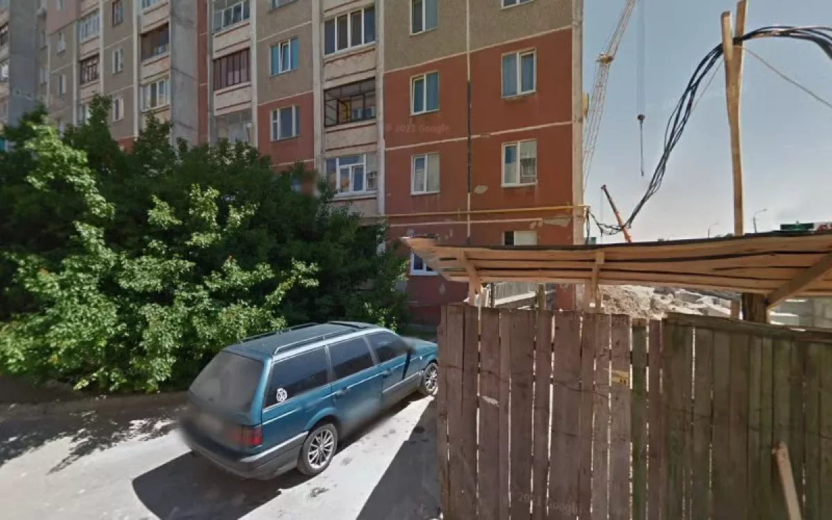 Чернигов, ул. Красносельская 73/ 3 подъезд фото 1