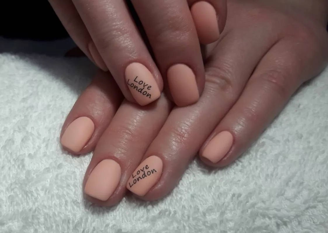 "Queen nails" фото 1