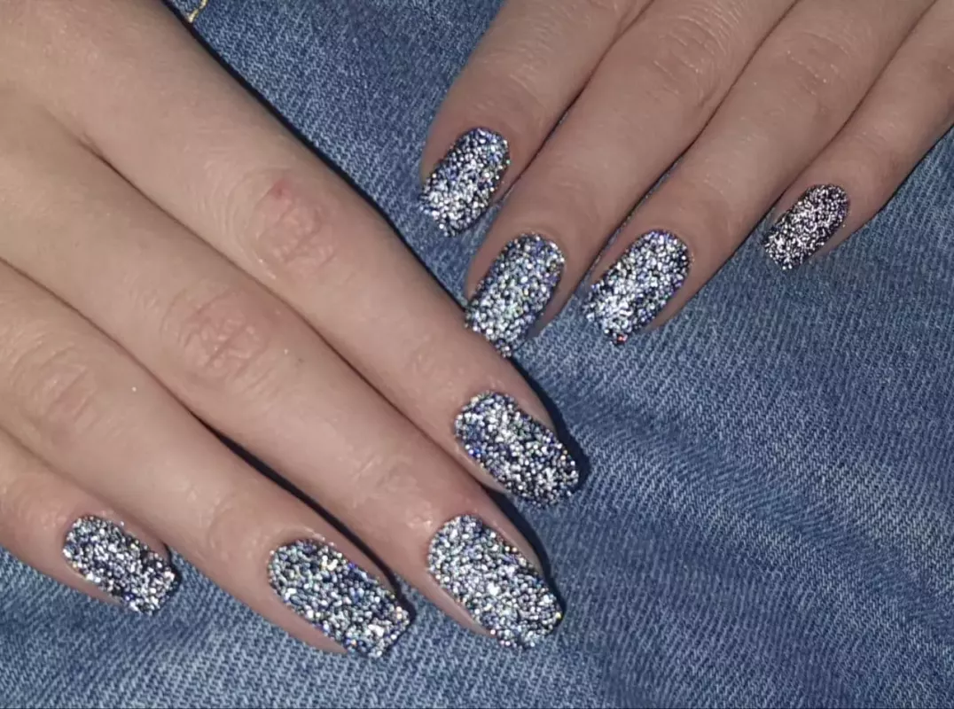 Манікюр Педикюр Nail District фото 1
