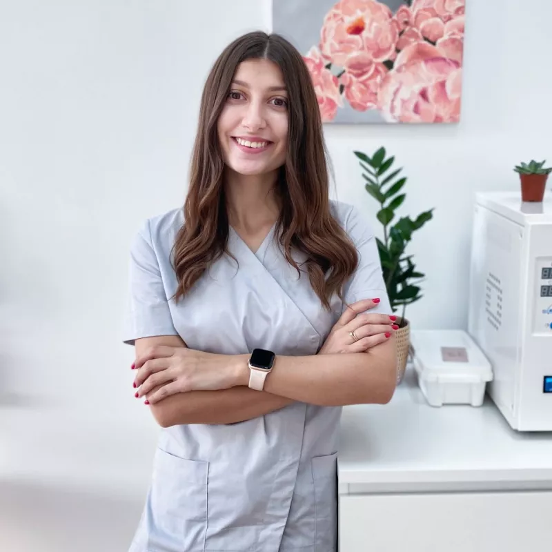 Mirets Nail Studio - Манікюр, педикюр, брови, вії. Студія краси Київ, м. Лівобережна фото 1