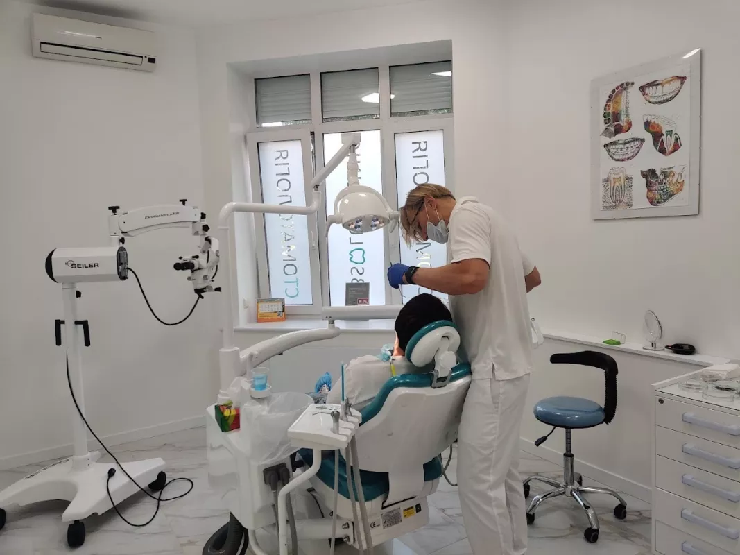Стоматология Absolut Clinic на метро Вырлица фото 1